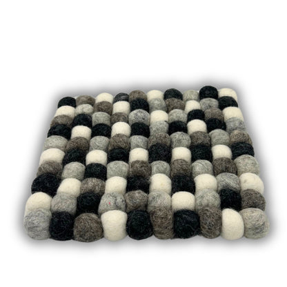 Mantel individual cuadrado de bolas de fieltro - 20 cm, color gris multicolor